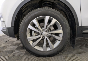 Подержанный автомобиль Geely Atlas 2021 года (13 фото)