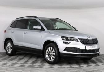 Подержанный автомобиль Skoda Karoq 2020 года (3 фото)