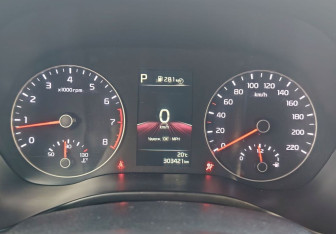 Подержанный автомобиль Kia Rio Sedan 2022 года (14 фото)