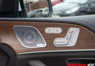 Подержанный автомобиль Mercedes-Benz GLE 2019 года (23 фото)