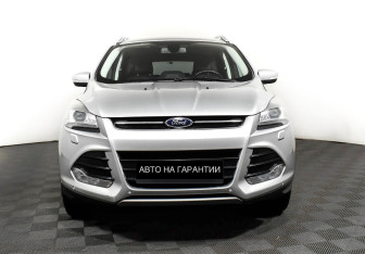 Подержанный автомобиль Ford Kuga 2014 года (2 фото)