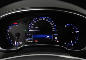 Подержанный автомобиль Cadillac SRX 2013 года (12 фото)