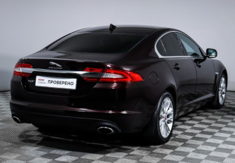 Подержанный автомобиль Jaguar XF Sedan 2014 года (5 фото)