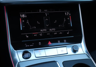 Подержанный автомобиль Audi A6 Sedan 2021 года (16 фото)