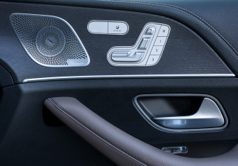 Подержанный автомобиль Mercedes-Benz GLE 2020 года (23 фото)