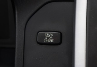 Подержанный автомобиль Volvo XC60 2010 года (15 фото)