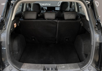 Подержанный автомобиль Москвич 3 2023 года (10 фото)