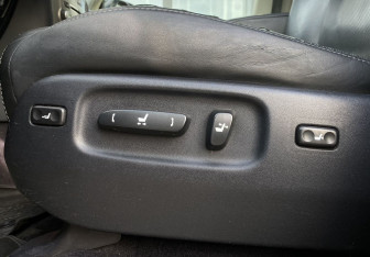 Подержанный автомобиль Lexus LX 2015 года (16 фото)