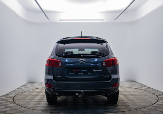 Подержанный автомобиль Hyundai Santa Fe 2007 года (4 фото)