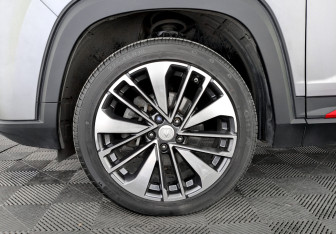 Подержанный автомобиль Changan CS35PLUS 2024 года (18 фото)