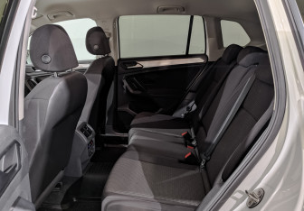 Подержанный автомобиль Volkswagen Tiguan 2020 года (18 фото)