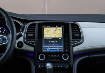 Подержанный автомобиль Renault Talisman Wagon 2017 года (10 фото)