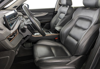 Подержанный автомобиль Exeed LX 2022 года (19 фото)