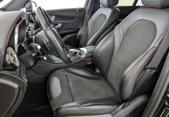 Подержанный автомобиль Mercedes-Benz GLC AMG 2017 года (21 фото)