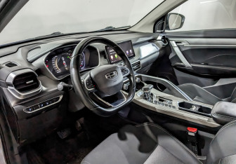 Подержанный автомобиль Geely Coolray 2022 года (14 фото)