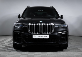 Подержанный автомобиль BMW X7 2020 года (2 фото)