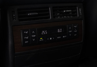 Подержанный автомобиль Toyota Land Cruiser Suv 2017 года (22 фото)