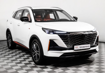 Подержанный автомобиль Changan UNI-S 2024 года (3 фото)