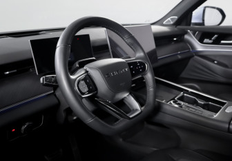 Подержанный автомобиль Chery Tiggo 9 2024 года (14 фото)