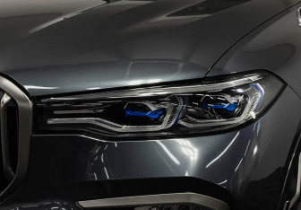 Подержанный автомобиль BMW X7 2020 года (8 фото)