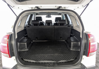 Подержанный автомобиль Chevrolet Captiva 2013 года (10 фото)