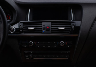 Подержанный автомобиль BMW X4 2017 года (14 фото)