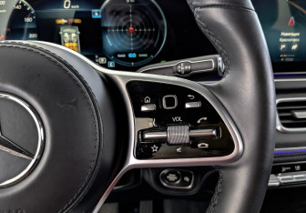 Подержанный автомобиль Mercedes-Benz GLE 2021 года (26 фото)