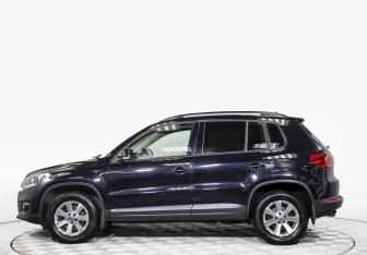 Подержанный автомобиль Volkswagen Tiguan 2013 года (8 фото)