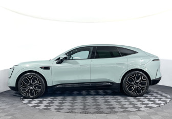 Подержанный автомобиль Avatr 11 2023 года (8 фото)