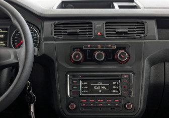 Подержанный автомобиль Volkswagen Caddy Compactvan 2019 года (15 фото)