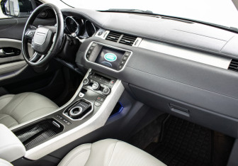 Подержанный автомобиль Land Rover Range Rover Evoque 2015 года (10 фото)