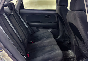 Подержанный автомобиль Hyundai Elantra Sedan 2008 года (10 фото)