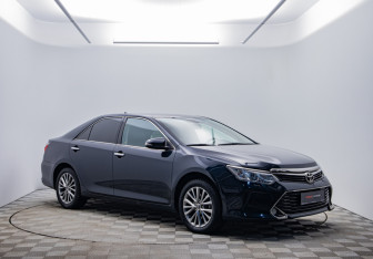 Подержанный автомобиль Toyota Camry Sedan 2016 года (7 фото)