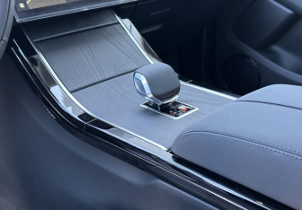 Новый Land Rover Range Rover Evoque 2025 (12 фото)