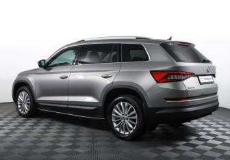 Подержанный автомобиль Skoda Kodiaq 2019 года (6 фото)