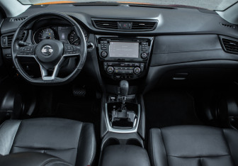 Подержанный автомобиль Nissan Qashqai 2019 года (10 фото)