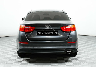 Подержанный автомобиль Kia Optima Sedan 2015 года (6 фото)