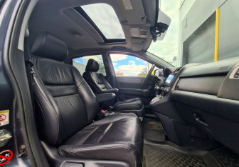 Подержанный автомобиль Honda CR-V 2012 года (10 фото)