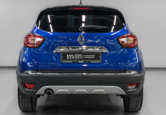 Подержанный автомобиль Renault Kaptur 2022 года (6 фото)