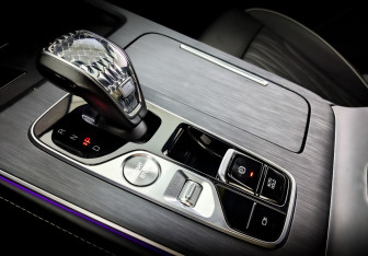 Подержанный автомобиль GAC GS8 2023 года (27 фото)