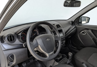 Подержанный автомобиль LADA (ВАЗ) Granta Sedan 2023 года (15 фото)