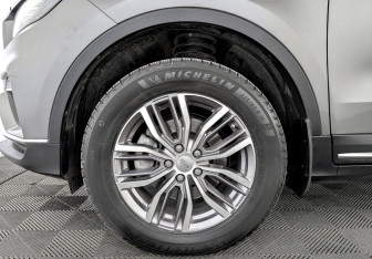 Подержанный автомобиль Geely Atlas Pro 2022 года (18 фото)