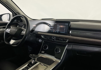 Подержанный автомобиль Exeed VX 2022 года (9 фото)