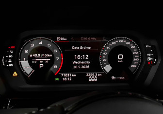 Подержанный автомобиль Audi A3 Hatchback 2021 года (12 фото)