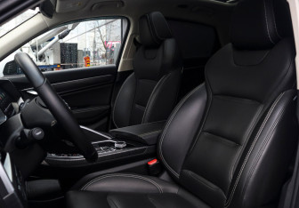 Подержанный автомобиль Geely Tugella 2022 года (16 фото)