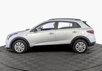 Подержанный автомобиль Kia Rio Hatchback 2021 года (8 фото)