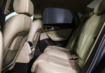 Подержанный автомобиль Audi A6 Sedan 2016 года (12 фото)