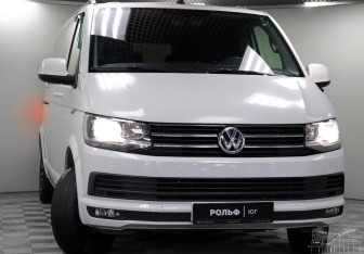 Подержанный автомобиль Volkswagen Caravelle 2018 года (25 фото)