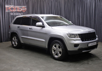 Подержанный автомобиль Jeep Grand Cherokee 2011 года (2 фото)