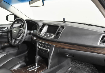 Подержанный автомобиль Nissan Teana 2013 года (9 фото)